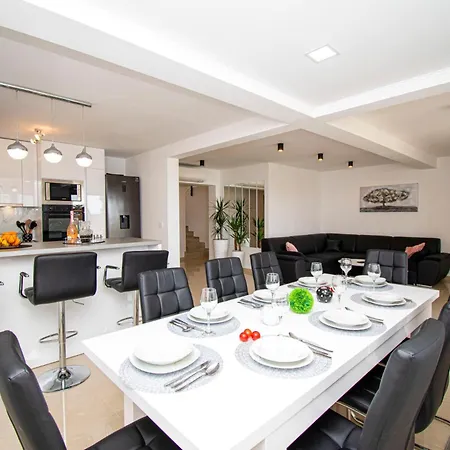 La Perla Pula,kroatien וילה *