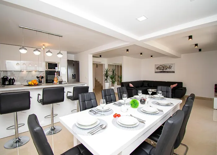 La Perla Pula,kroatien Вилла *